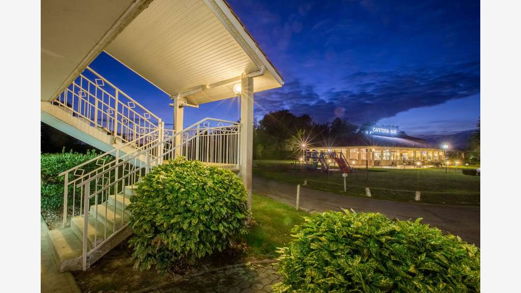 Hôtel avec extension validée 200 chambres
