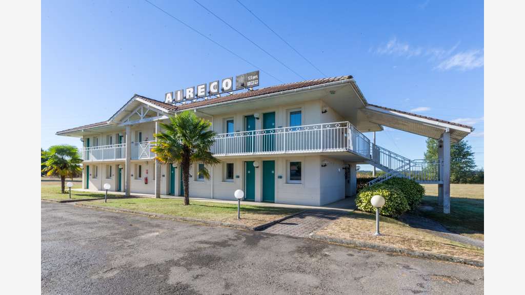 Hôtel avec extension validée 200 chambres