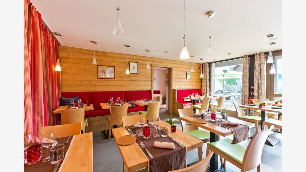 A vendre hôtel restaurant au Grand Massif 74