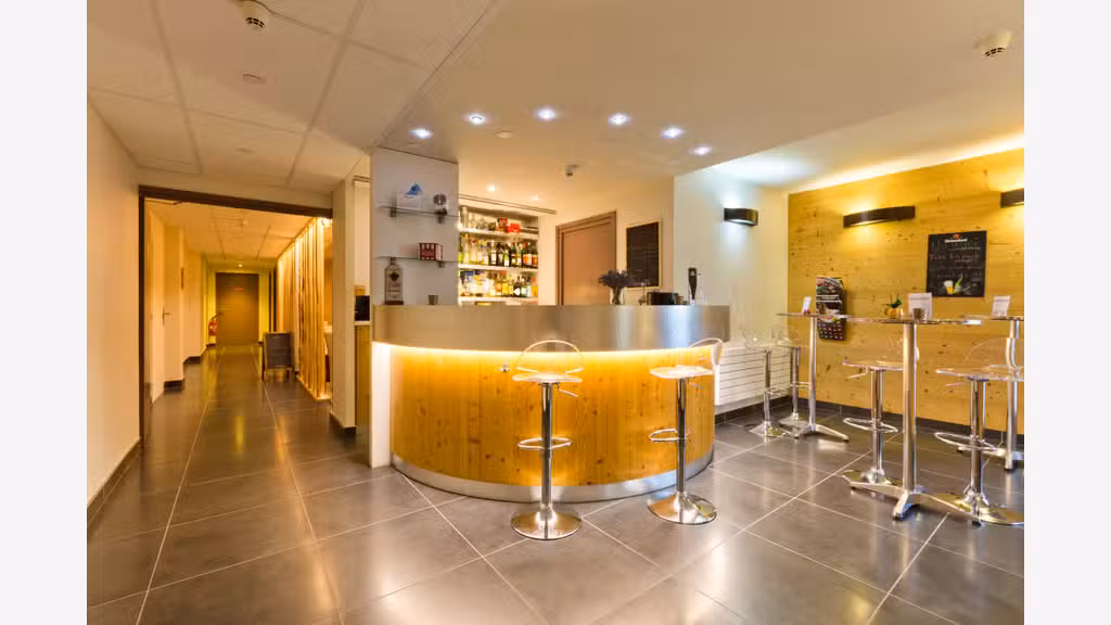 A vendre hôtel restaurant au Grand Massif 74