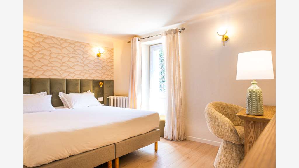 A vendre hôtel restaurant dans Gorges du Verdon