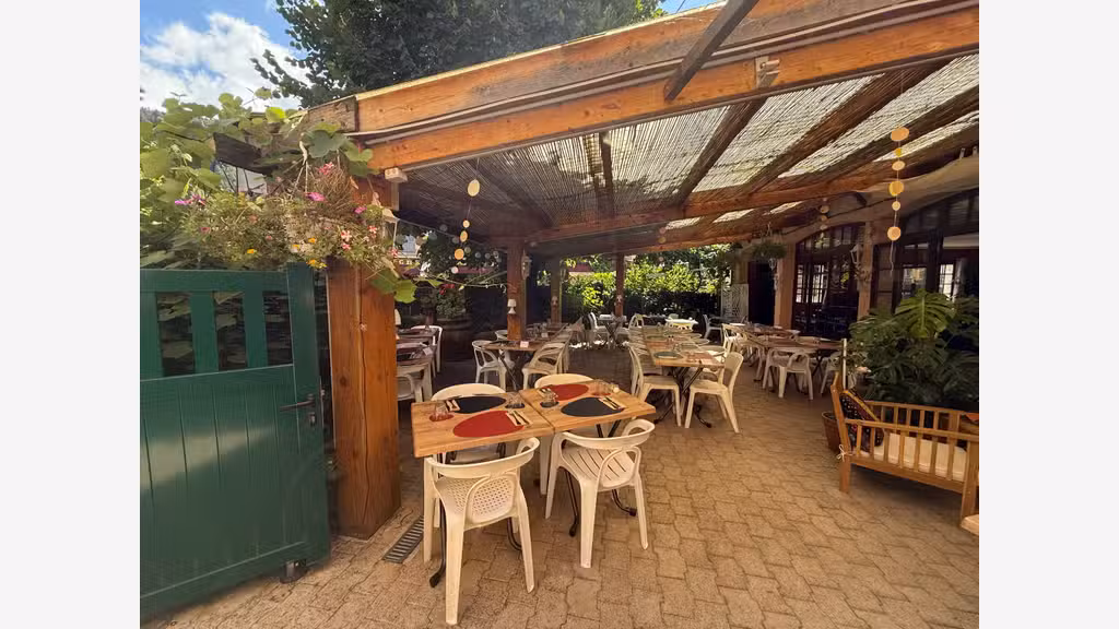 Opportunité Hotel Bar Resto unique clé en main 04