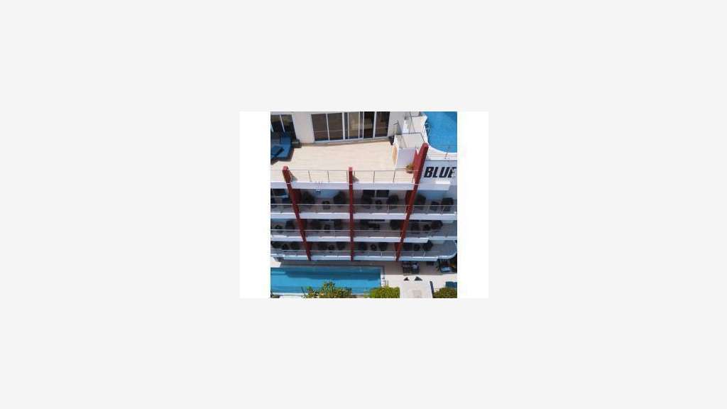 Vend Hotel **** Blue Marlin avec vue sur la baie