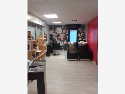 A vendre FDC salon de coiffure bord de mer 56