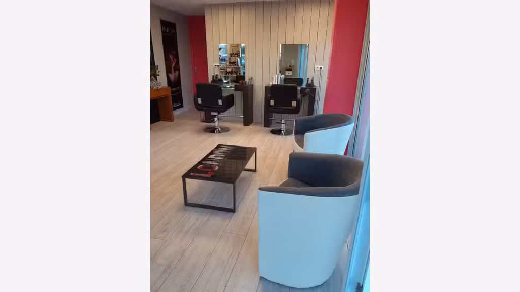 A vendre FDC salon de coiffure bord de mer 56