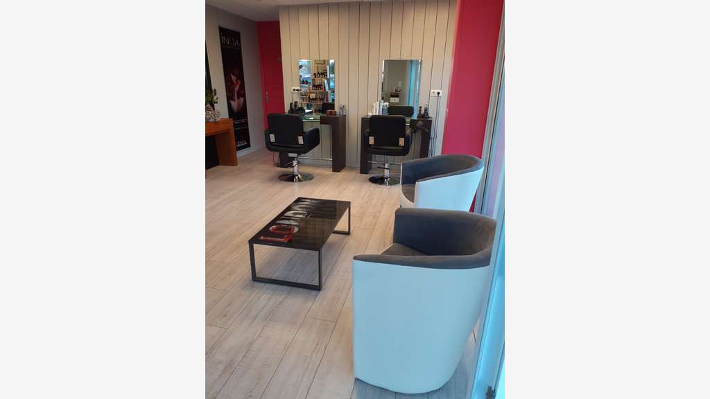A vendre FDC salon de coiffure bord de mer 56