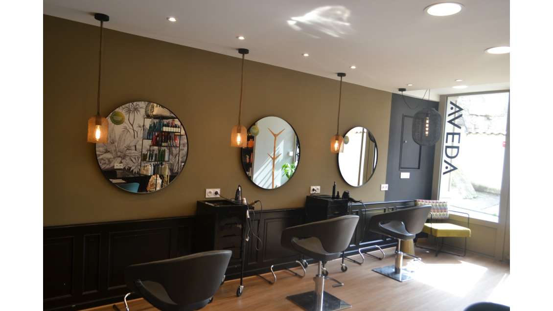 AV salon de coiffure et d'esthétique à 25km d'Alès