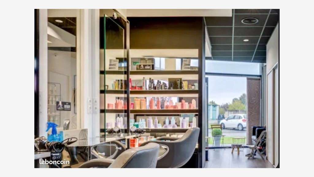 AV salon de coiffure par abonnement à Mérignac