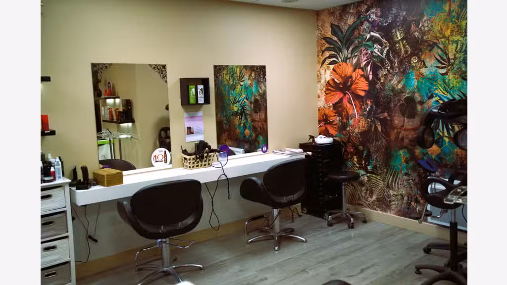 Salon de coiffure à vendre à Montgermont fond & mu