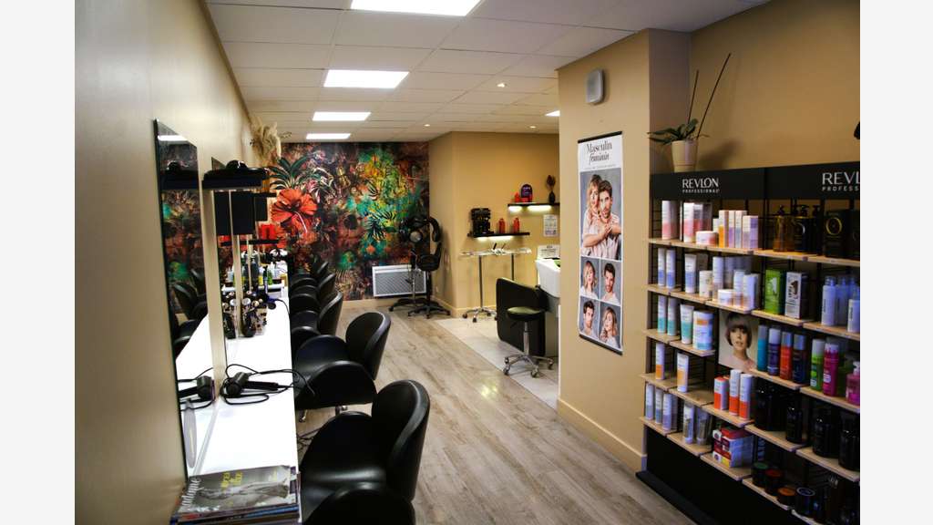 Salon de coiffure à vendre à Montgermont fond & mu