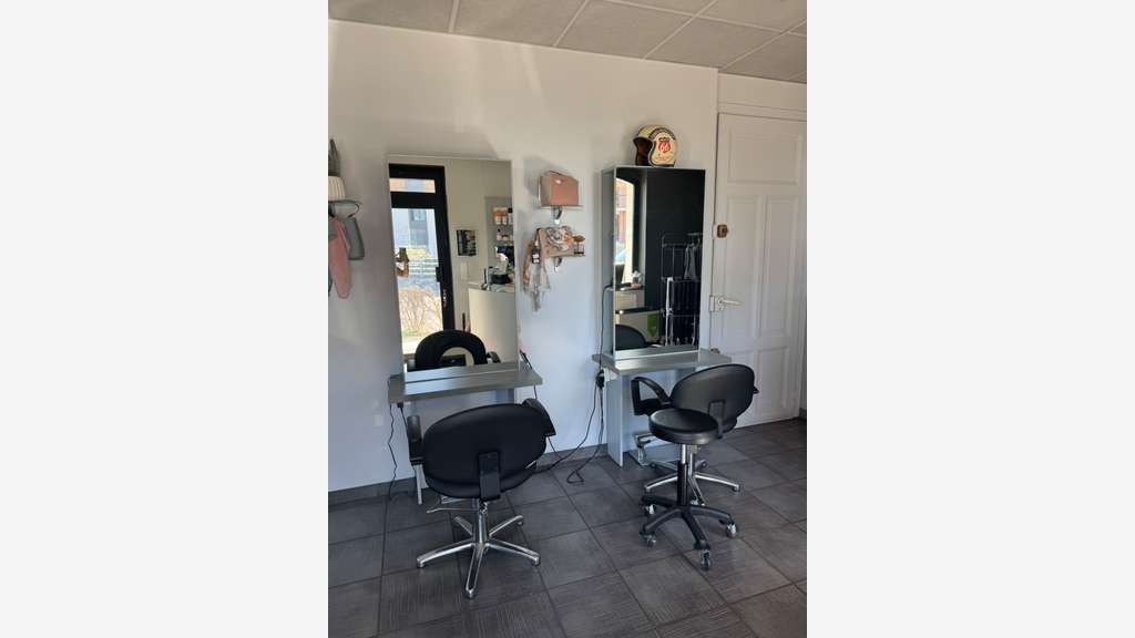 Vends salon de coiffure à Evian Les Bains