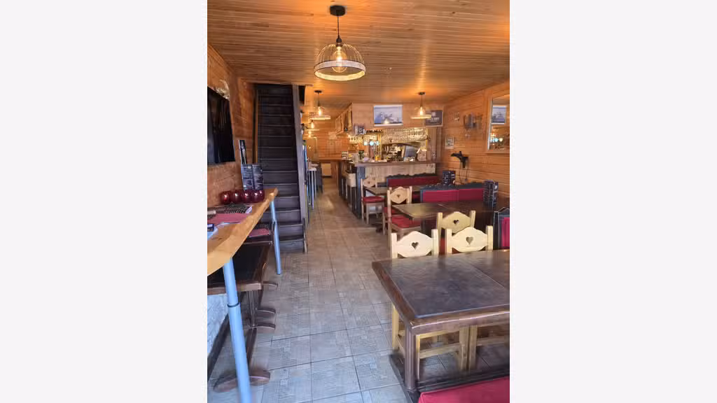 AV bar restaurant Lic IV pied des pistes La Mongie