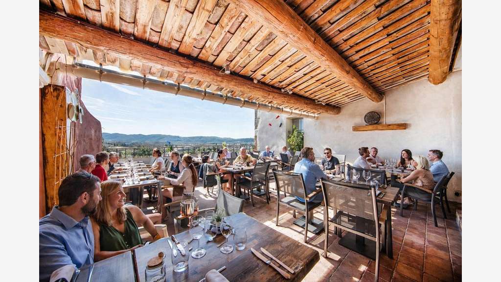 AV restaurant avec terrasse panoramique Luberon
