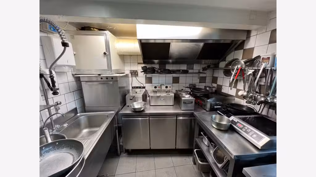 AV restaurant face mer avec terrasse Côte d'Azur