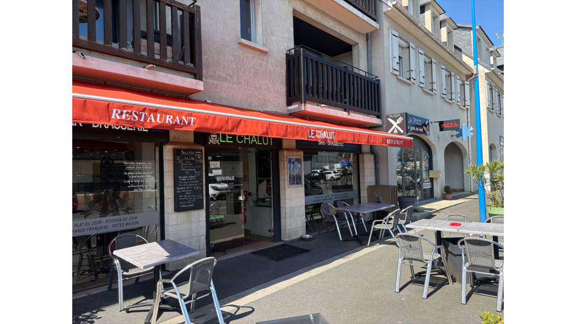 Rare : Ensemble Restauration + Pizzeria + Lic 4