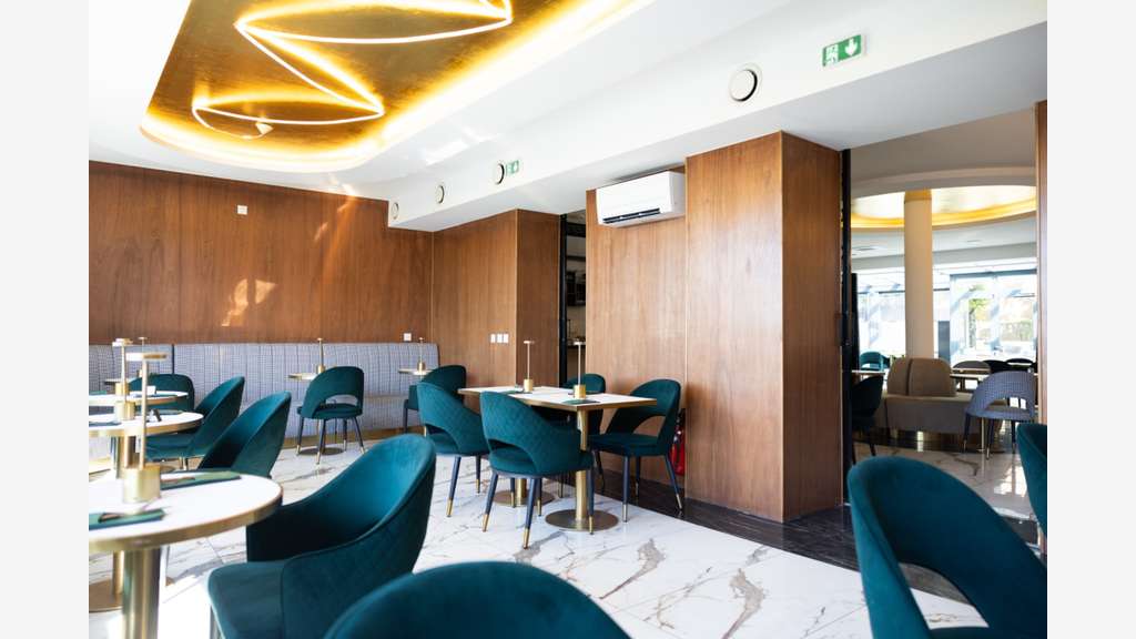 Restaurant 400 m² 140 couverts  3 salles bry s/m