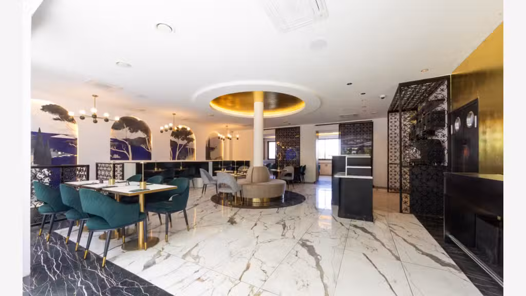 Restaurant 400 m² 140 couverts  3 salles bry s/m