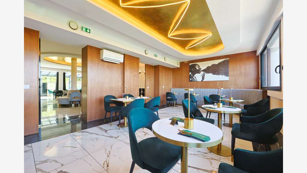 Restaurant 400 m² 140 couverts  3 salles bry s/m