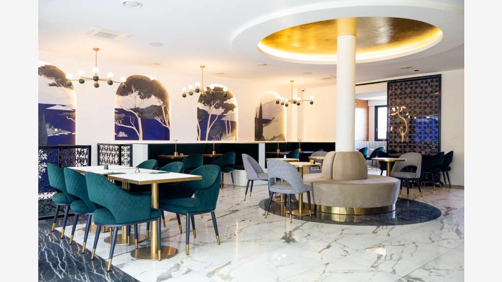 Restaurant 400 m² 140 couverts  3 salles bry s/m