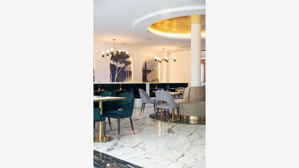 Restaurant 400 m² 140 couverts  3 salles bry s/m