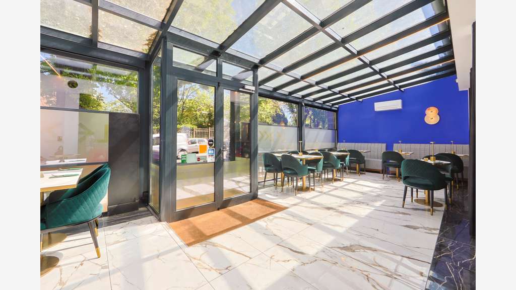 Restaurant 400 m² 140 couverts  3 salles bry s/m