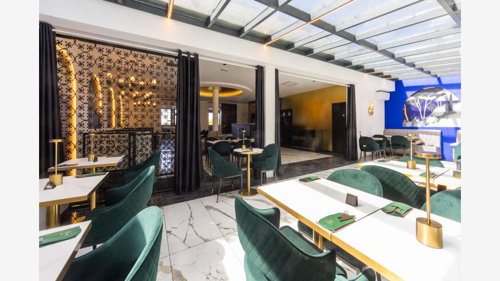 Restaurant 400 m² 140 couverts  3 salles bry s/m