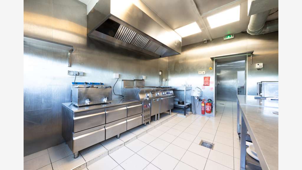 Restaurant 400 m² 140 couverts  3 salles bry s/m