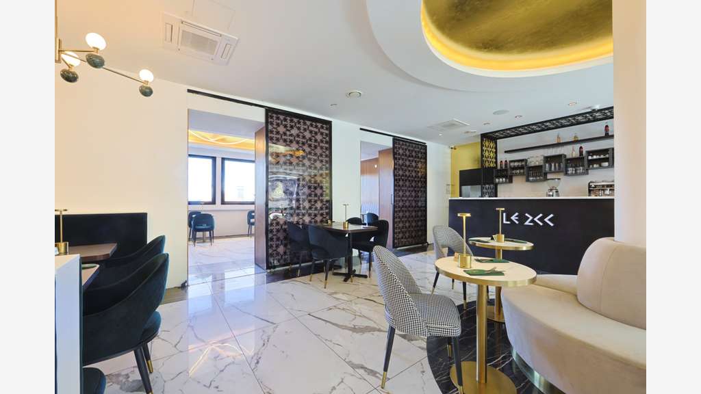 Restaurant 400 m² 140 couverts  3 salles bry s/m