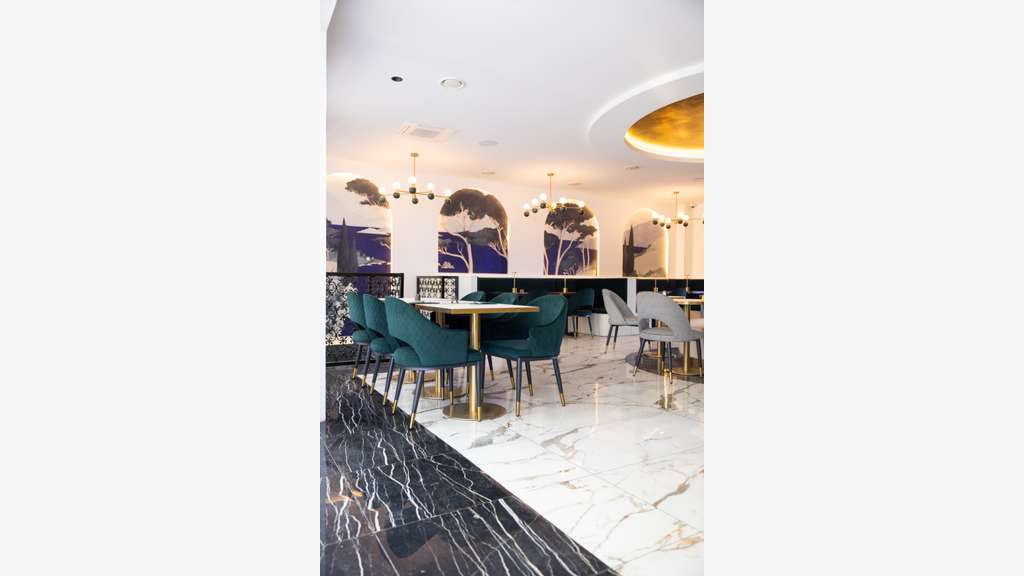 Restaurant 400 m² 140 couverts  3 salles bry s/m