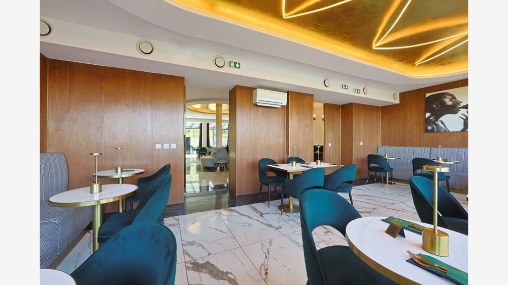 Restaurant 400 m² 140 couverts  3 salles bry s/m