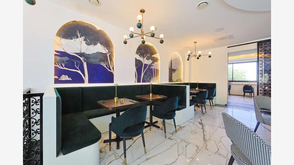 Restaurant 400 m² 140 couverts  3 salles bry s/m