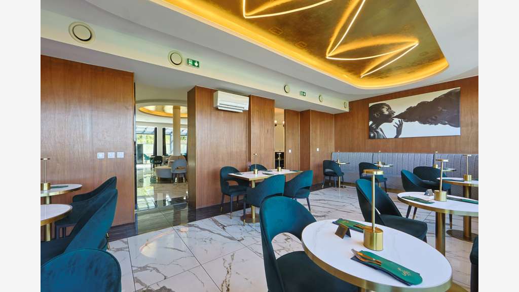 Restaurant 400 m² 140 couverts  3 salles bry s/m