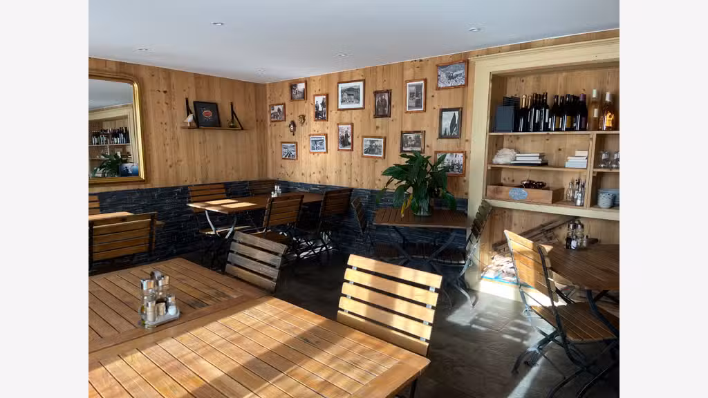 Restaurant au cœur d’un village