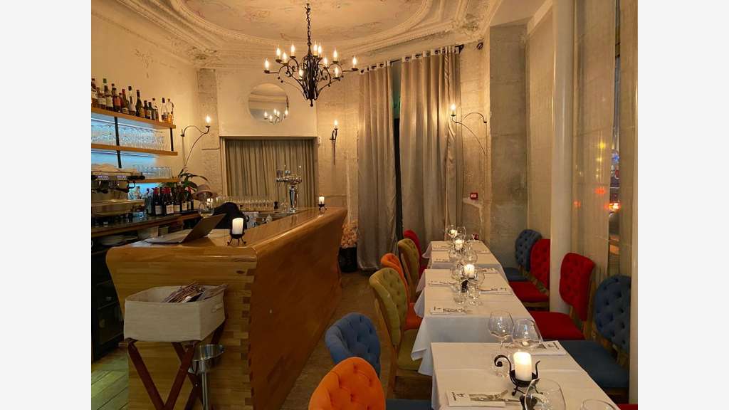 A vendre restaurant de CHEF à Paris 75010