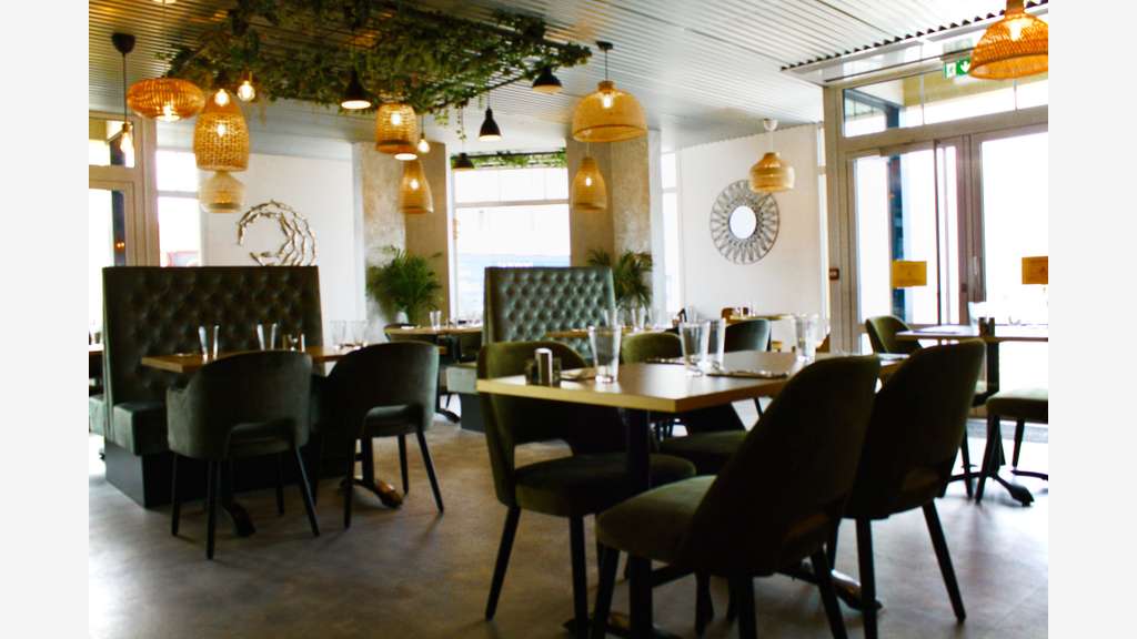 AV restaurant face mer à Fort Mahon plage