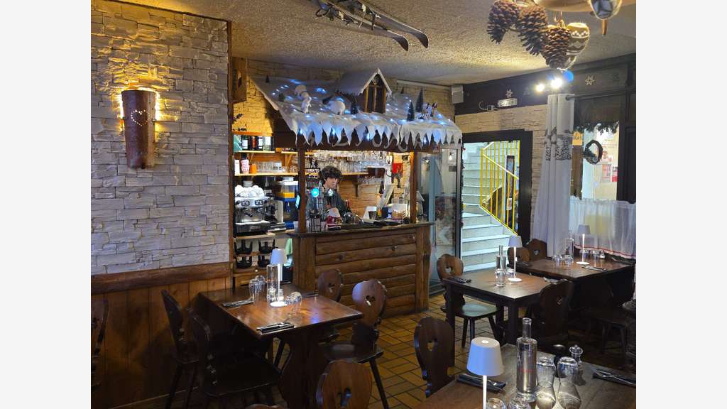Restaurant pizzeria à vendre en station de ski