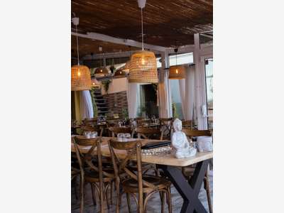 Restaurant à reprendre sur le port à Valras