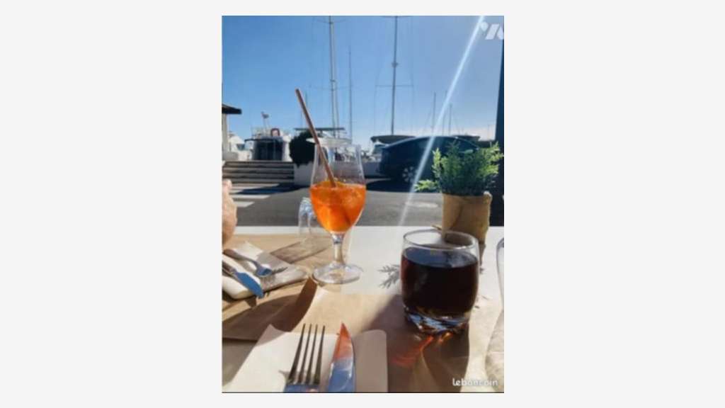 Restaurant à vendre face port Ste Maries de la Mer