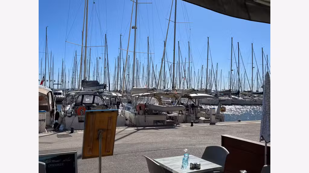 Restaurant à vendre sur le port de Hyères