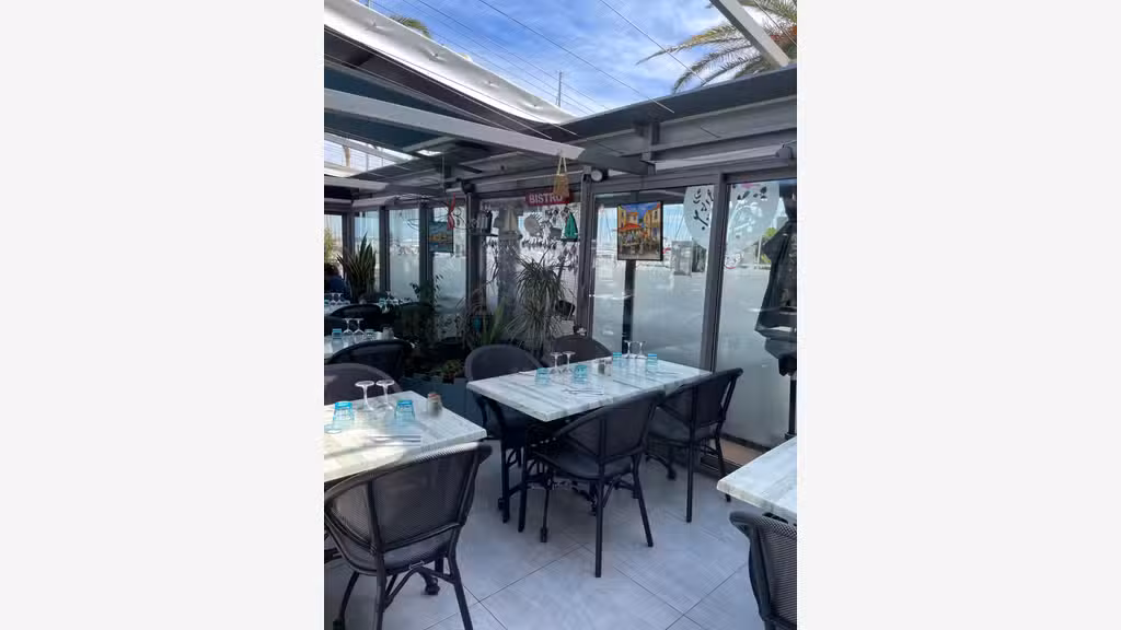Restaurant à vendre sur le port de Hyères