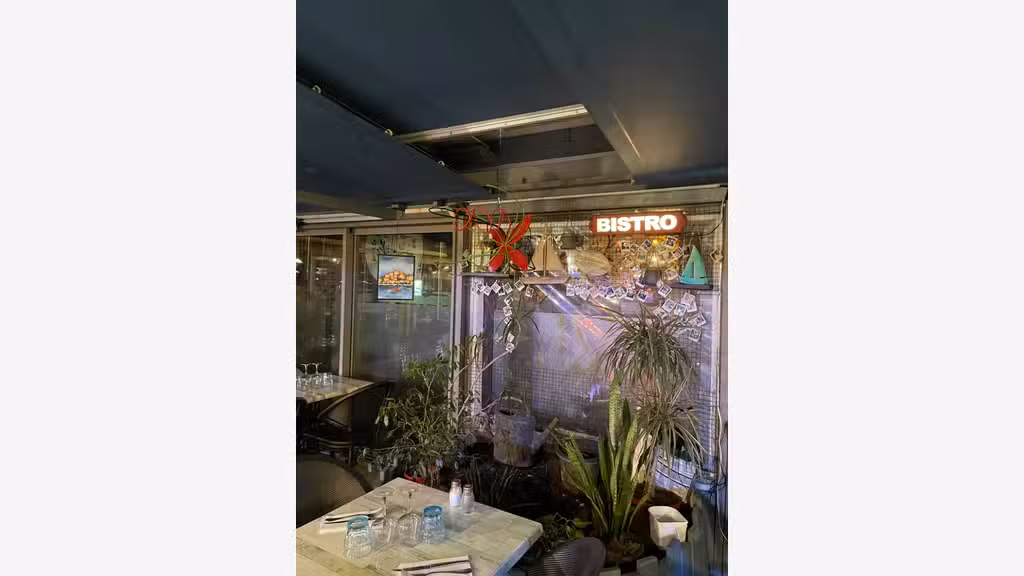 Restaurant à vendre sur le port de Hyères