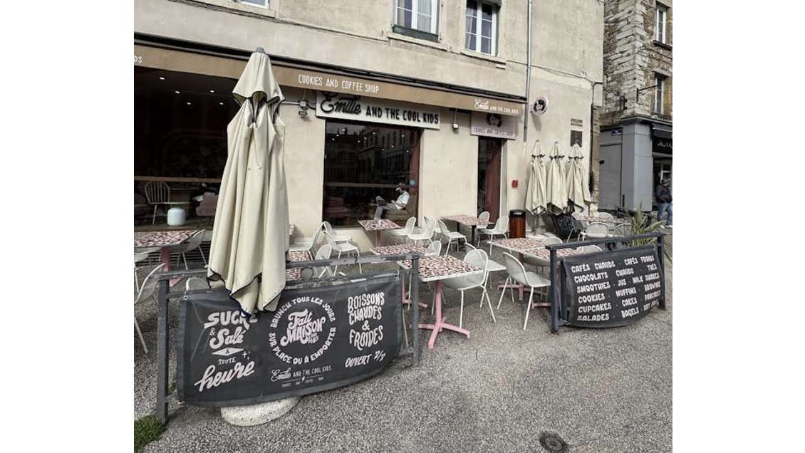 COFFEE SHOP - TERRASSE - PLACE DU TEMPLE