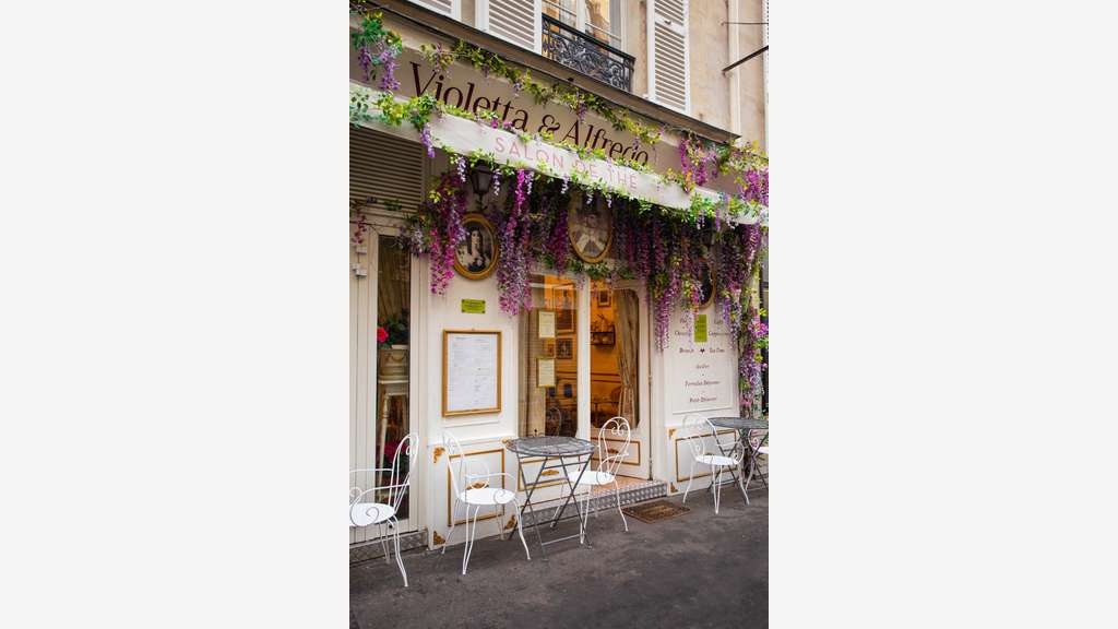 Salon de thé avec petit terrasse à Paris 75009