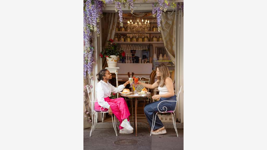 Salon de thé avec petit terrasse à Paris 75009