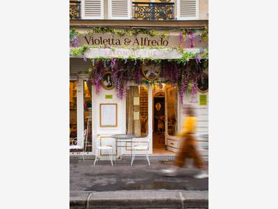 Salon de thé avec petit terrasse à Paris 75009