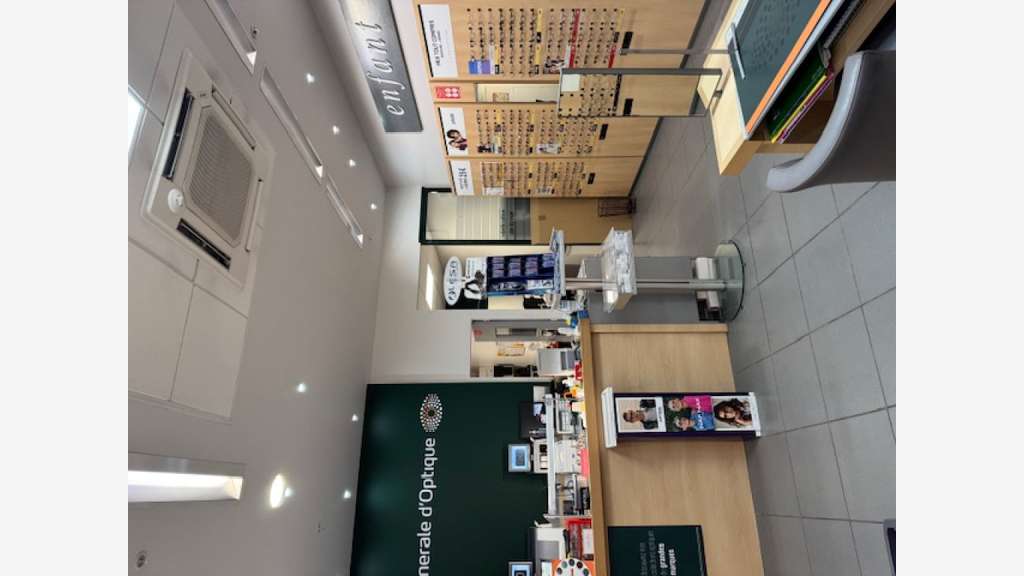 A CEDER - MAGASIN D OPTIQUE CLE EN MAIN