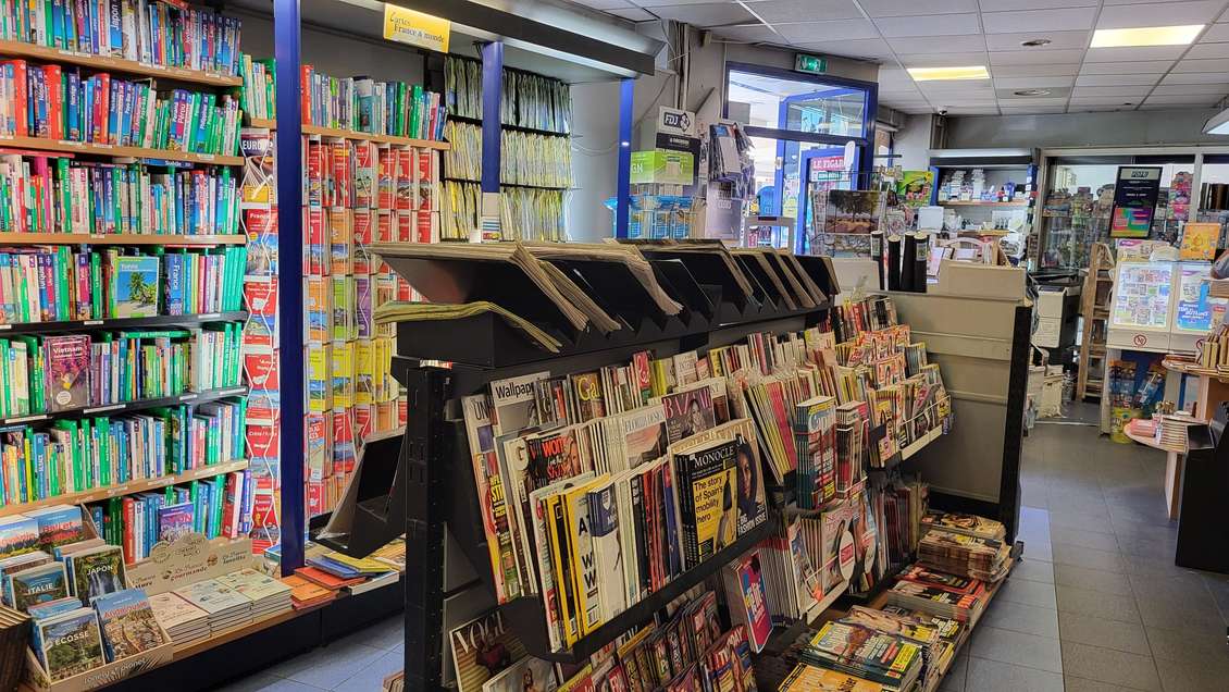 AV presse librairie papeterie proche Cannes