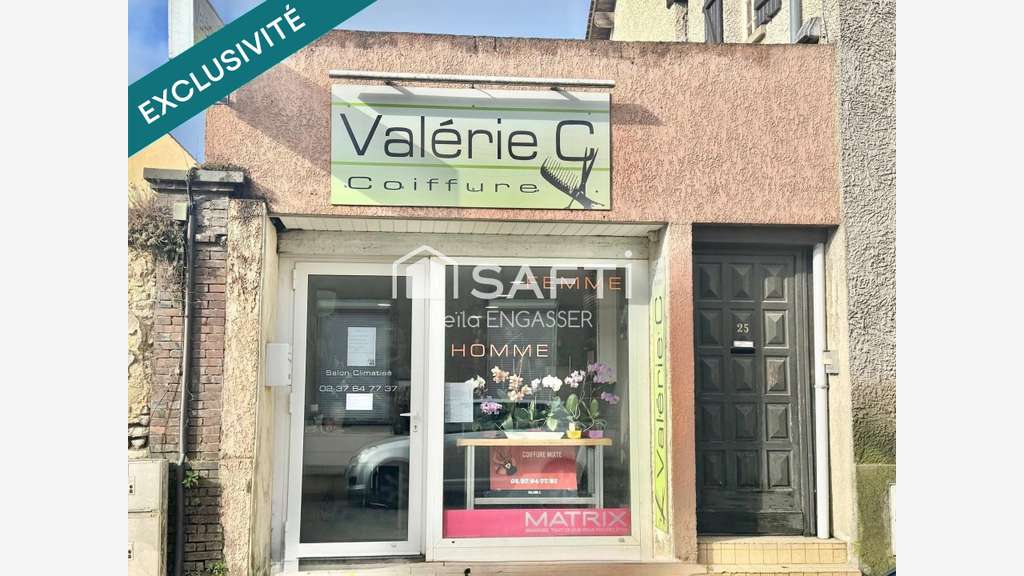 À SAISIR – Local commercial idéalement situé à Ézy