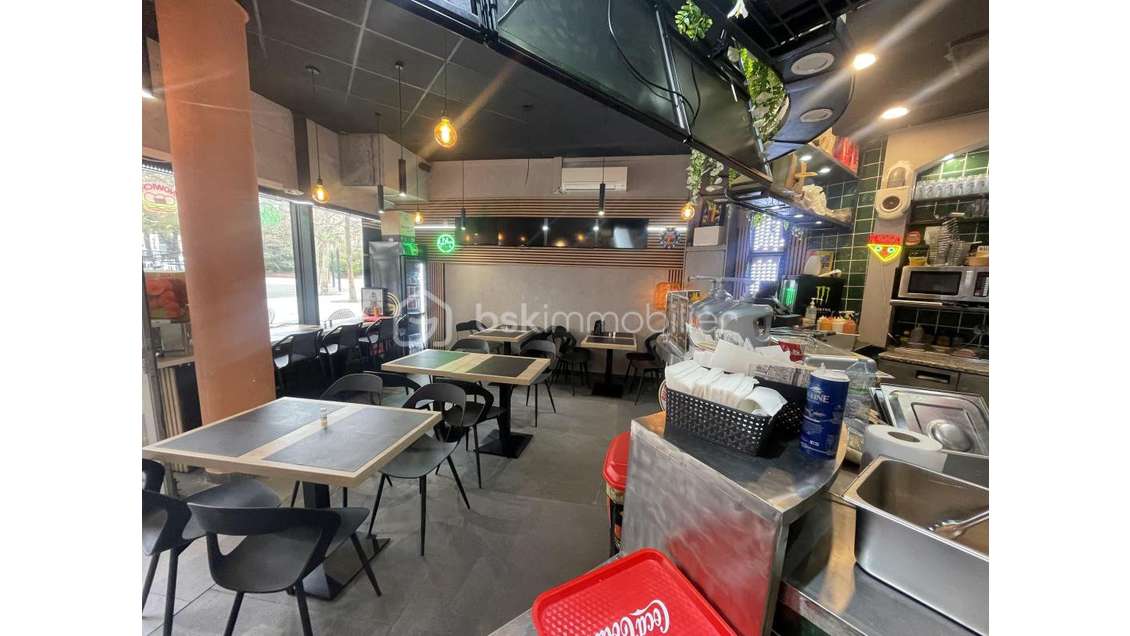 AV FDC fast-food quartier animé, de Montpellier