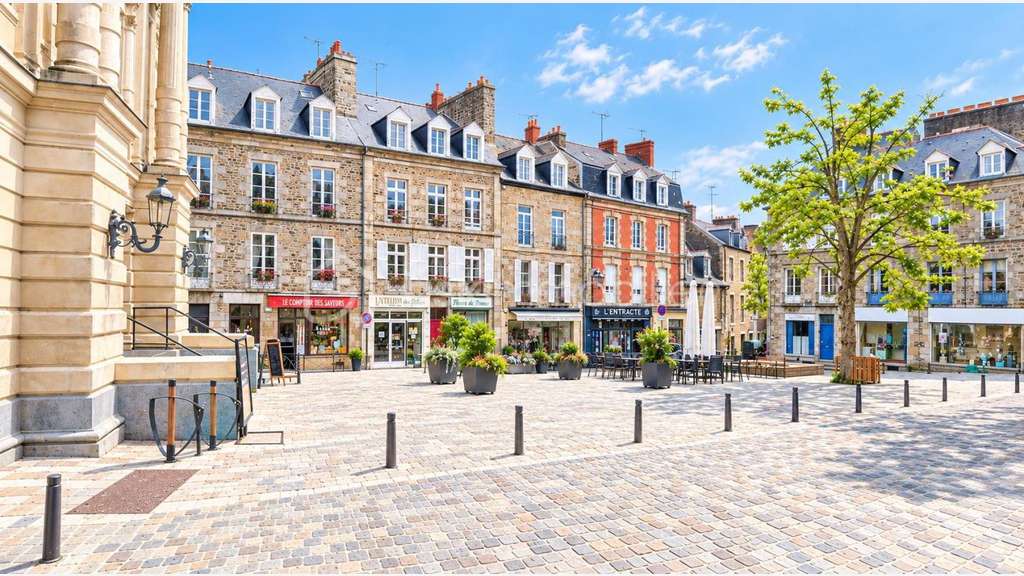Cession FDC habillement 110m² à Fougères centre